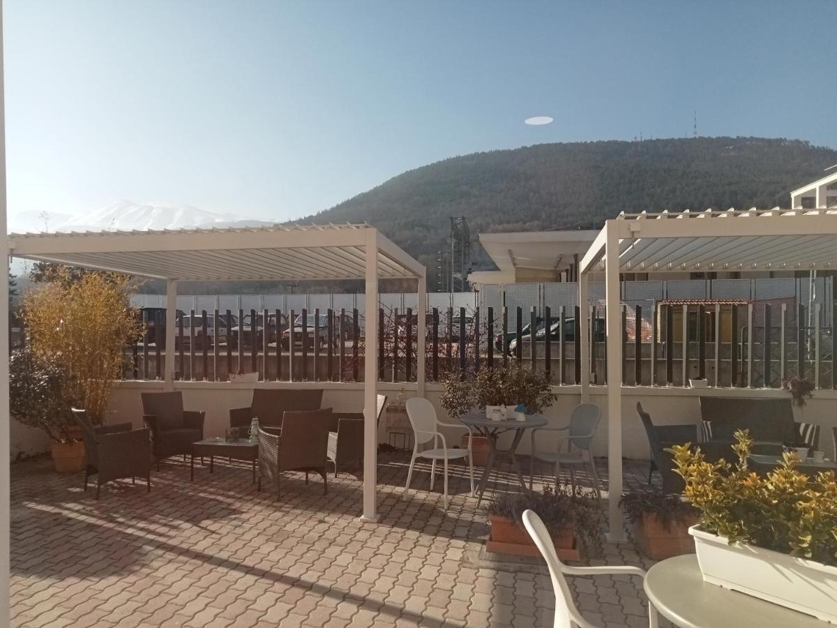 Hotel Porta Rivera LʼAquila Exterior foto
