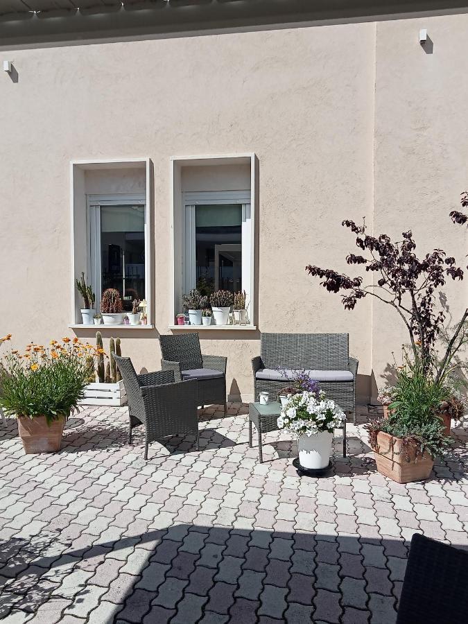 Hotel Porta Rivera LʼAquila Exterior foto